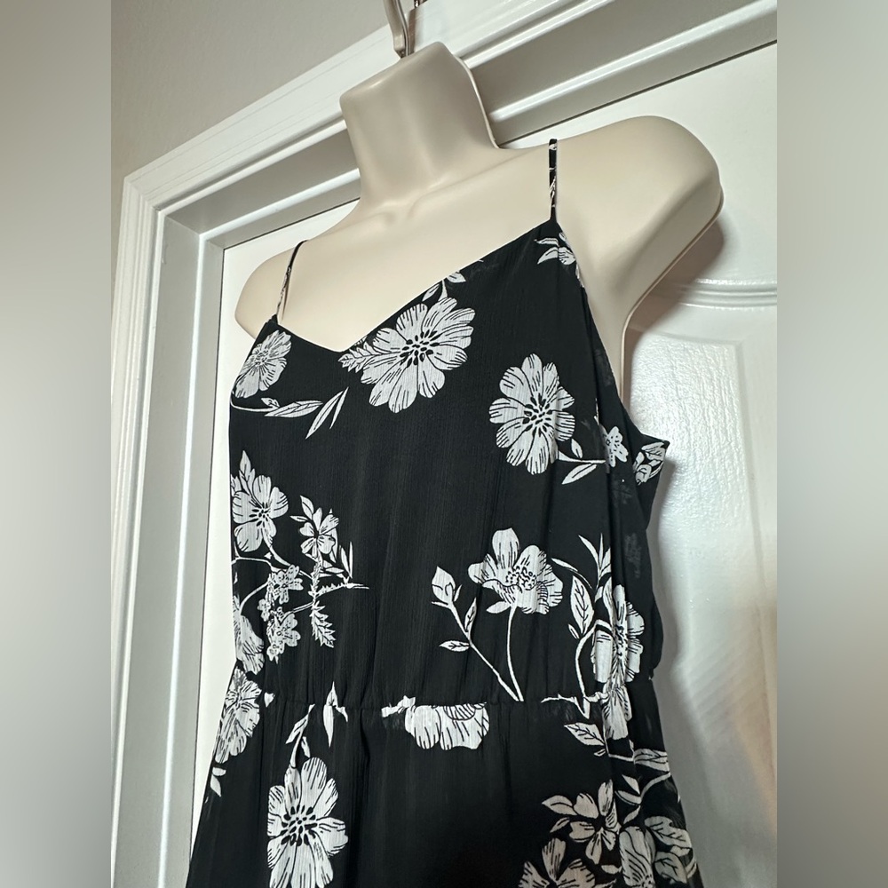 J. Crew Mercantile Black & White Floral Tiered Hem Tank Top Maxi Dress Size 6 - Picture 4 of 12